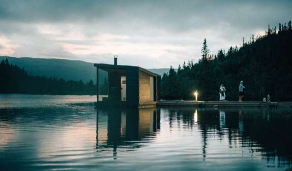 Gaustatoppen på ski