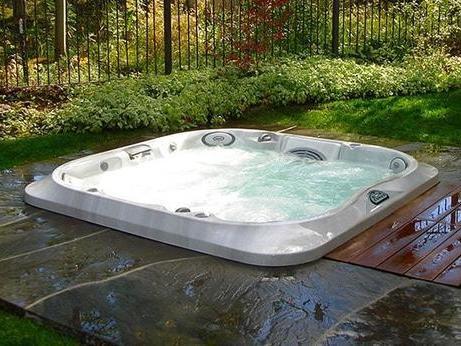 jacuzzi hot tub installation ontario