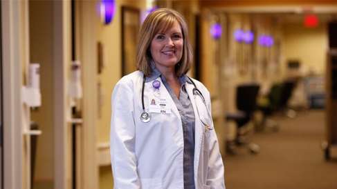 Find a doctoral degree that pairs with your nursing or health care goals.