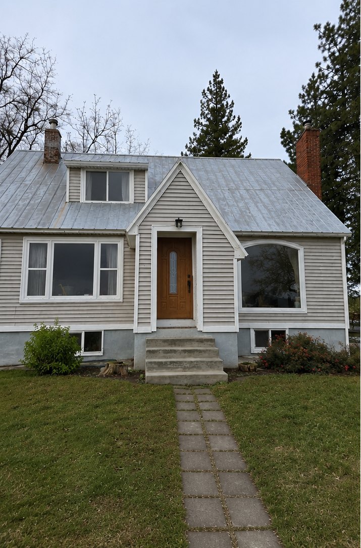 Home before siding replacement