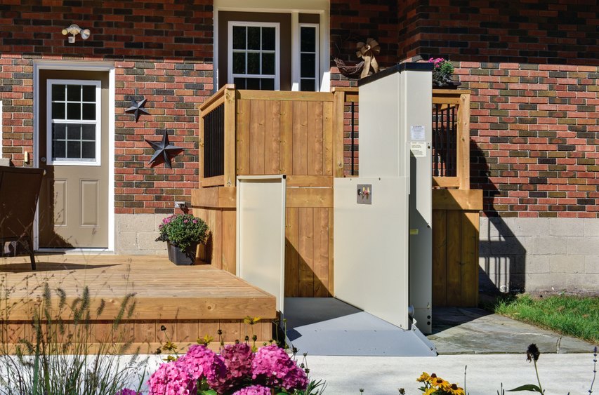 vertical platform lift