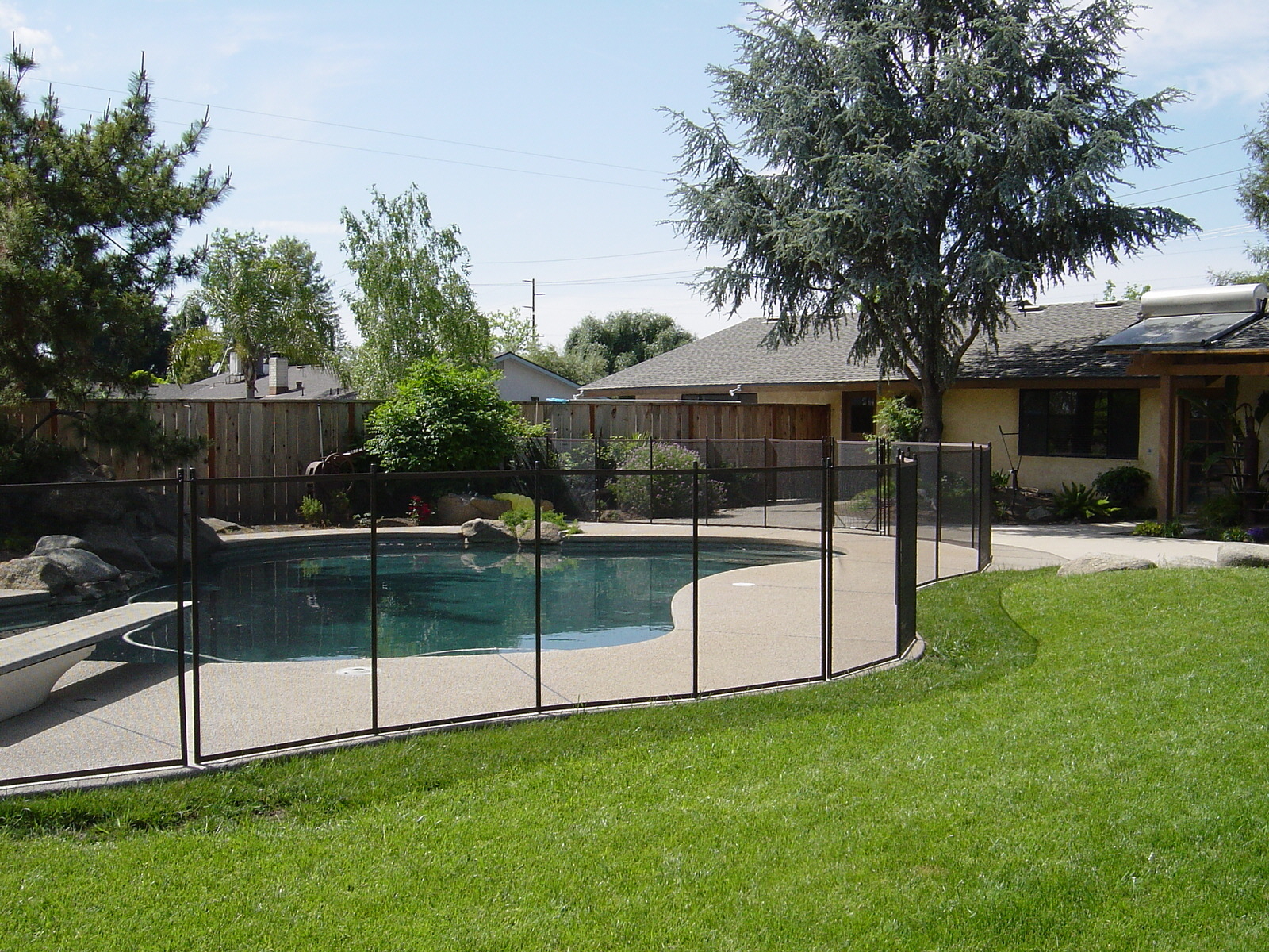 The Safest And Strongest Mesh Pool Fence