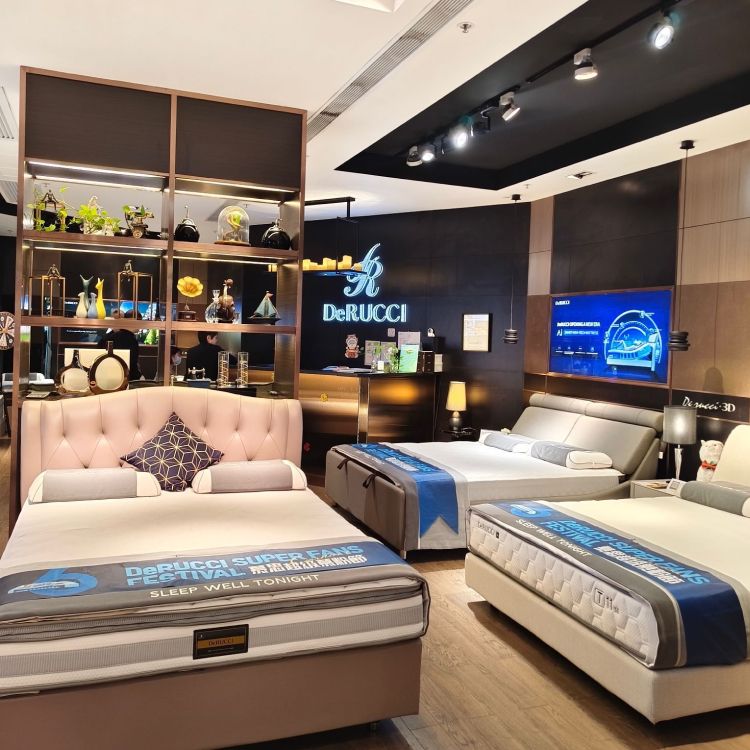 Kowloon Bay 九龍灣店