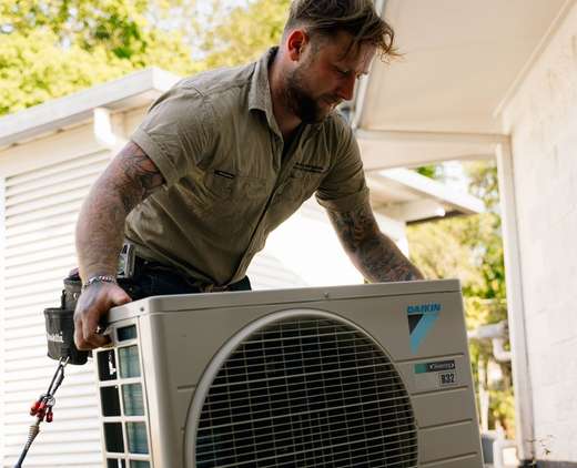 Split system air conditioning
