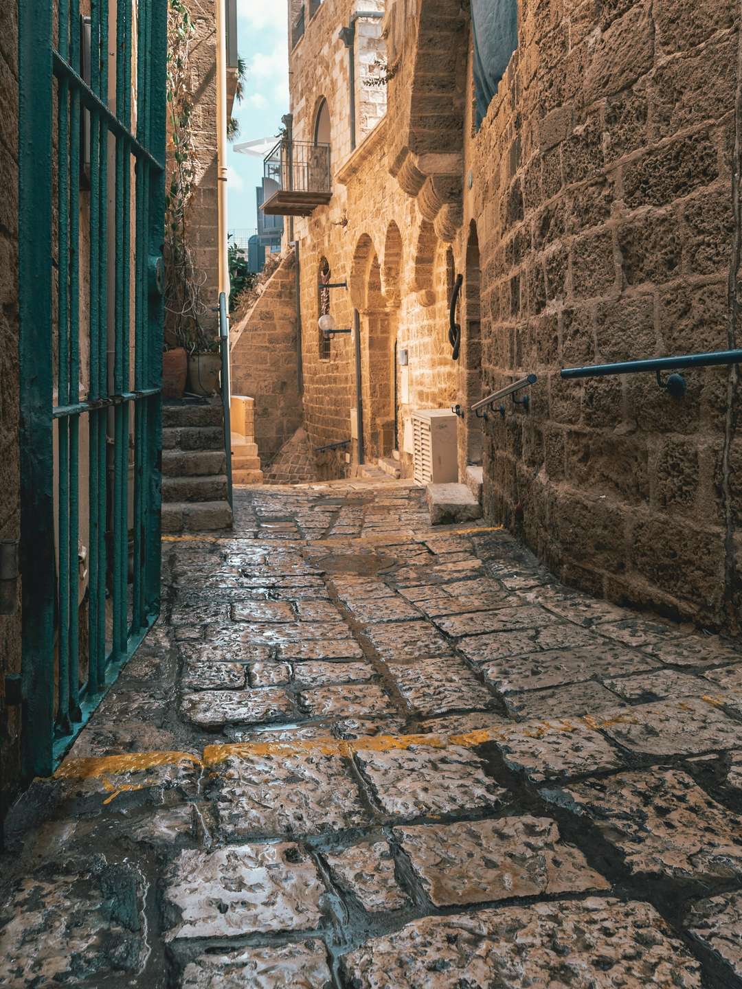 סמטה ירושלמית בדרך לסיור סליחות