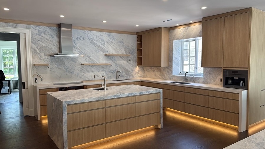 Contemporary Wood Kitchen
