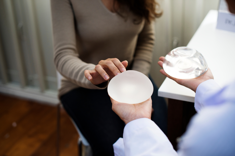 breast implants
