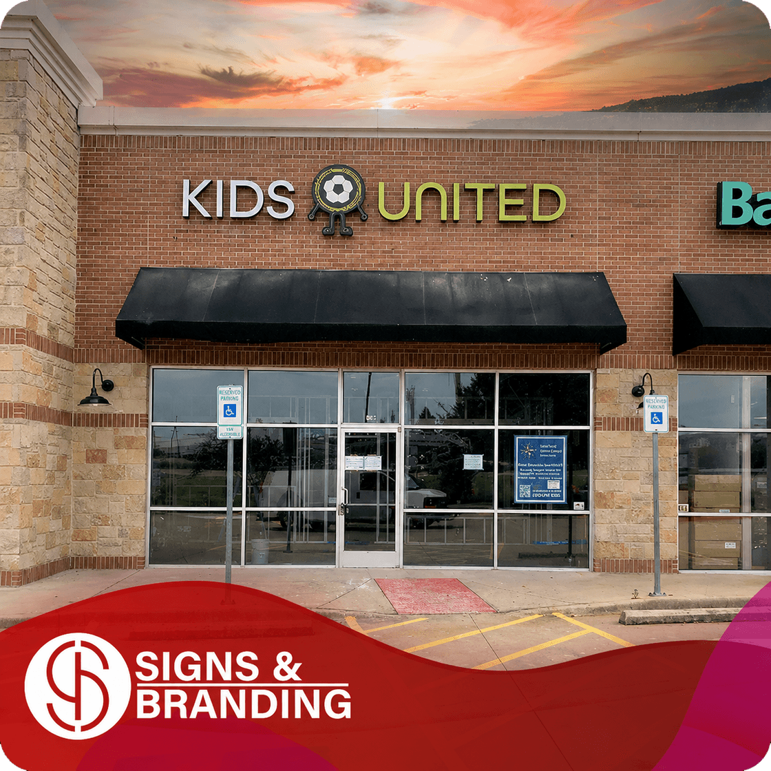 Kids United signage