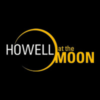 Agencia Howell at the Moon