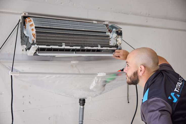 Split system air conditioning installation