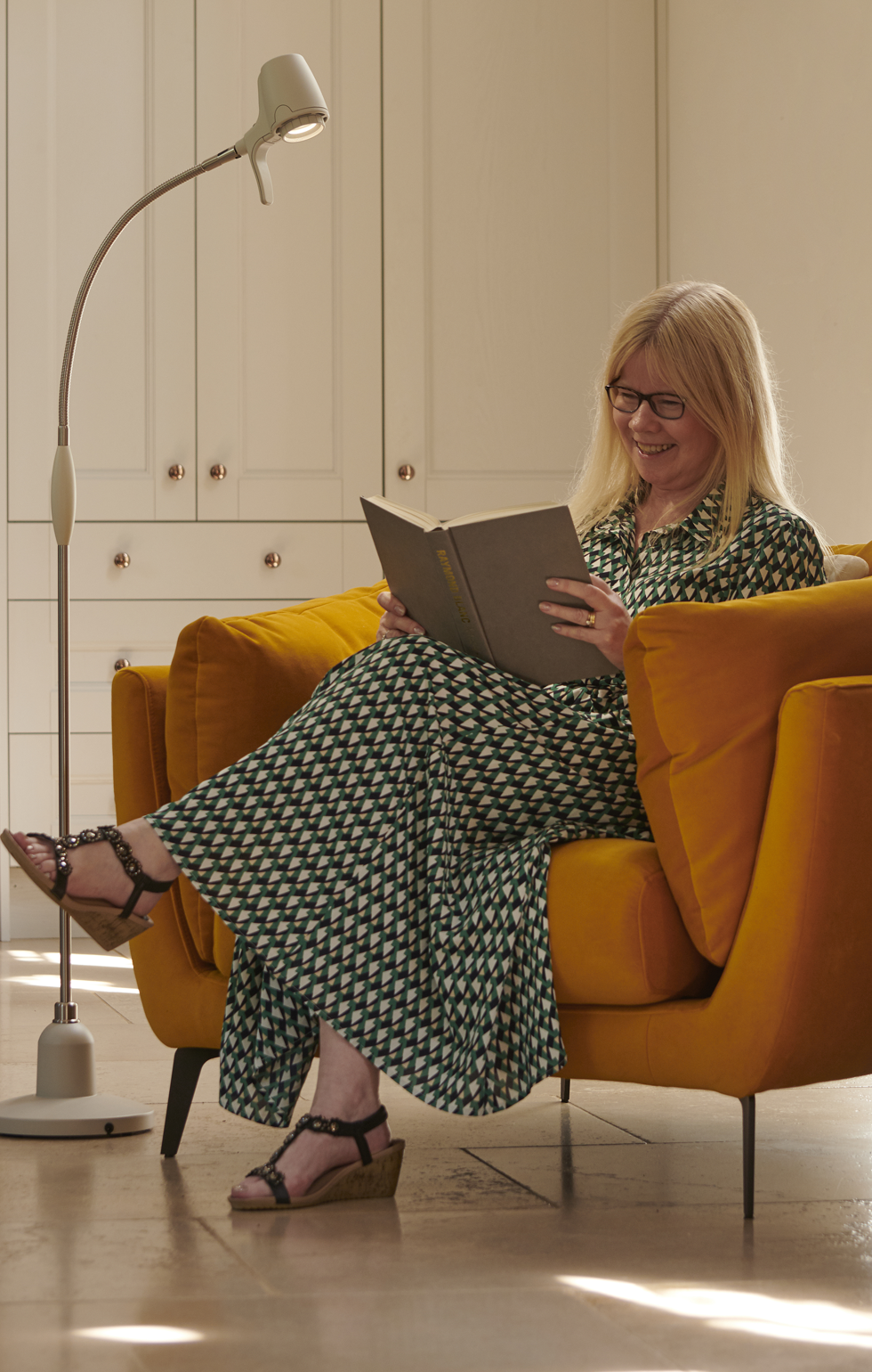 Reader using HD Original Light