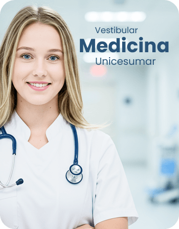 Estudante de medicina sorrindo em um ambiente de laboratório.