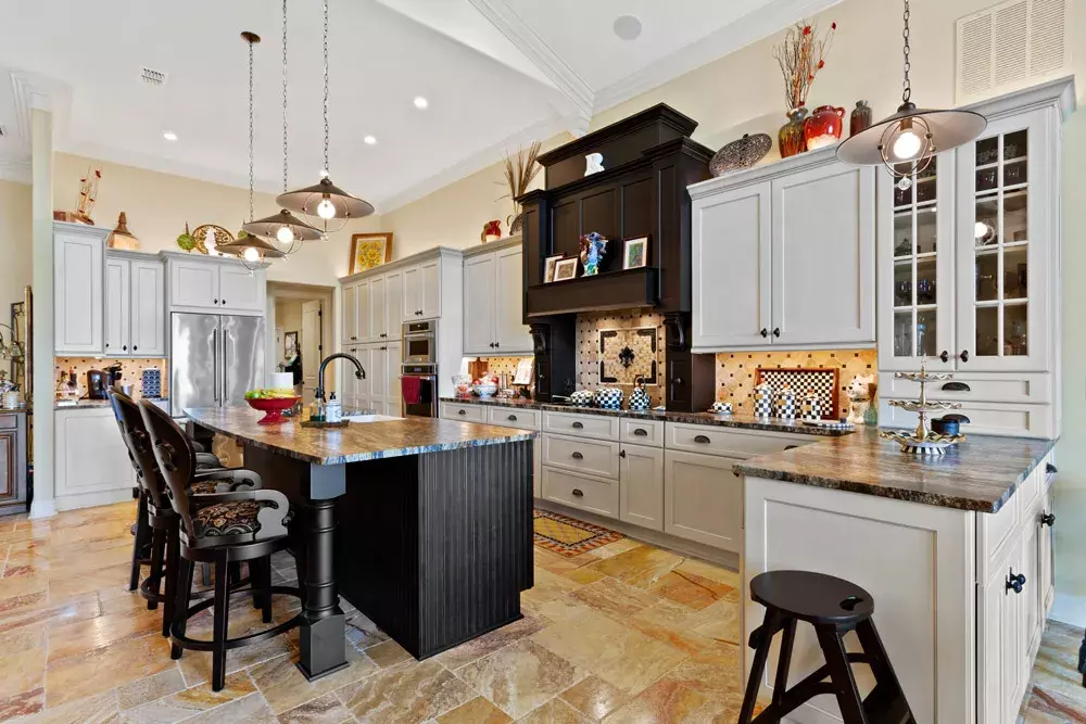 home lighting image with many types of kitchen lighting turned on