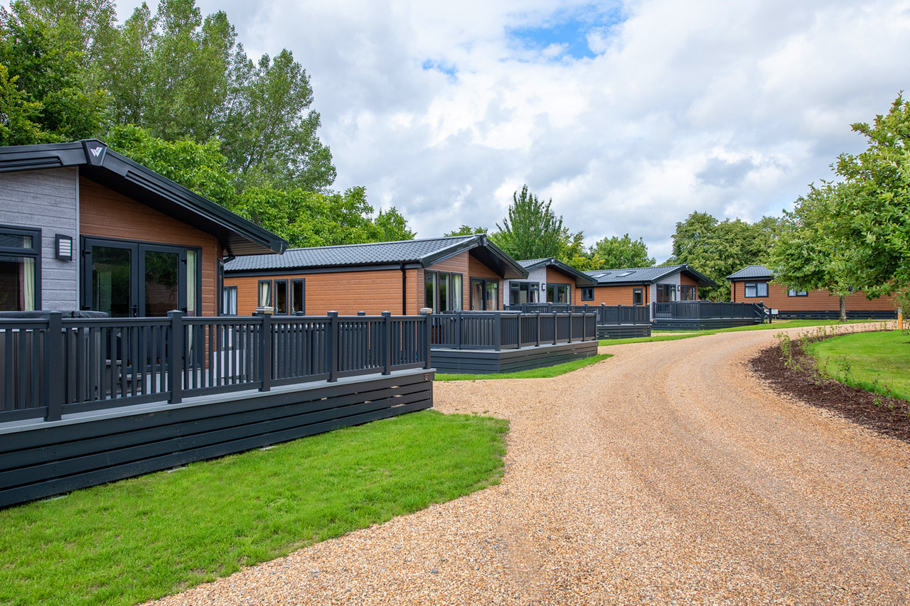 New and pre-loved holiday homes