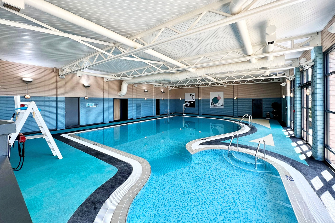 Indoor swimming pool at Mill Rythe