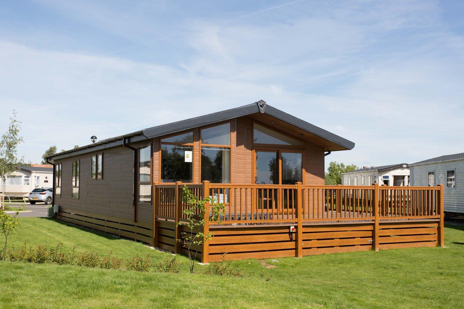 New and pre-loved holiday homes