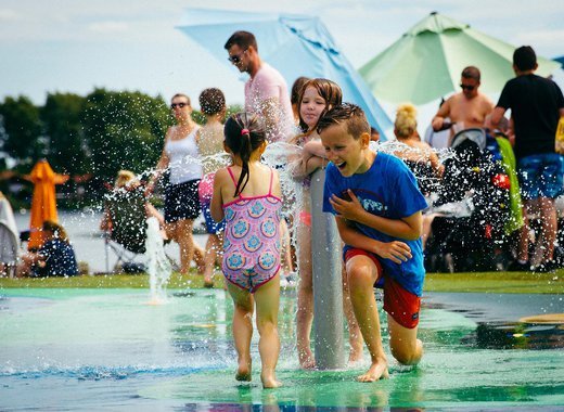 Outdoor splashzone