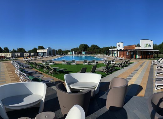 Lakeside Lido at Tattershall Lakes