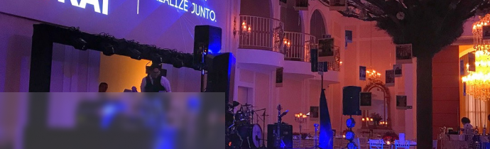 Casamentos, debutantes, e eventos corporativos no Buffet Tulipas.