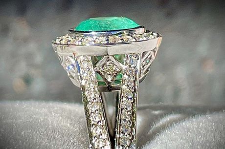 Custom red tourmaline and diamond ring in 18 carat white gold from Labellegemme