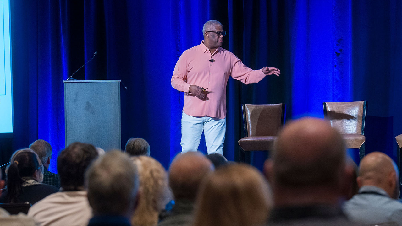 Charles Payne with members