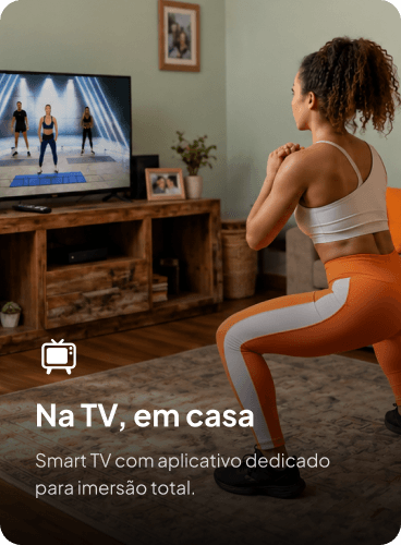 Academia com equipamentos de musculação
