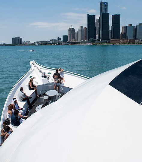 detroit yacht rides